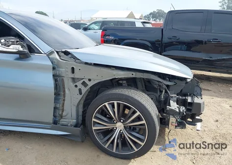 2018 Infiniti Q60 3.0T Luxe from USA, damaged, VIN JN1EV7EK2JM343058
